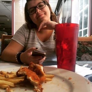 Meet your Posher, Emilee